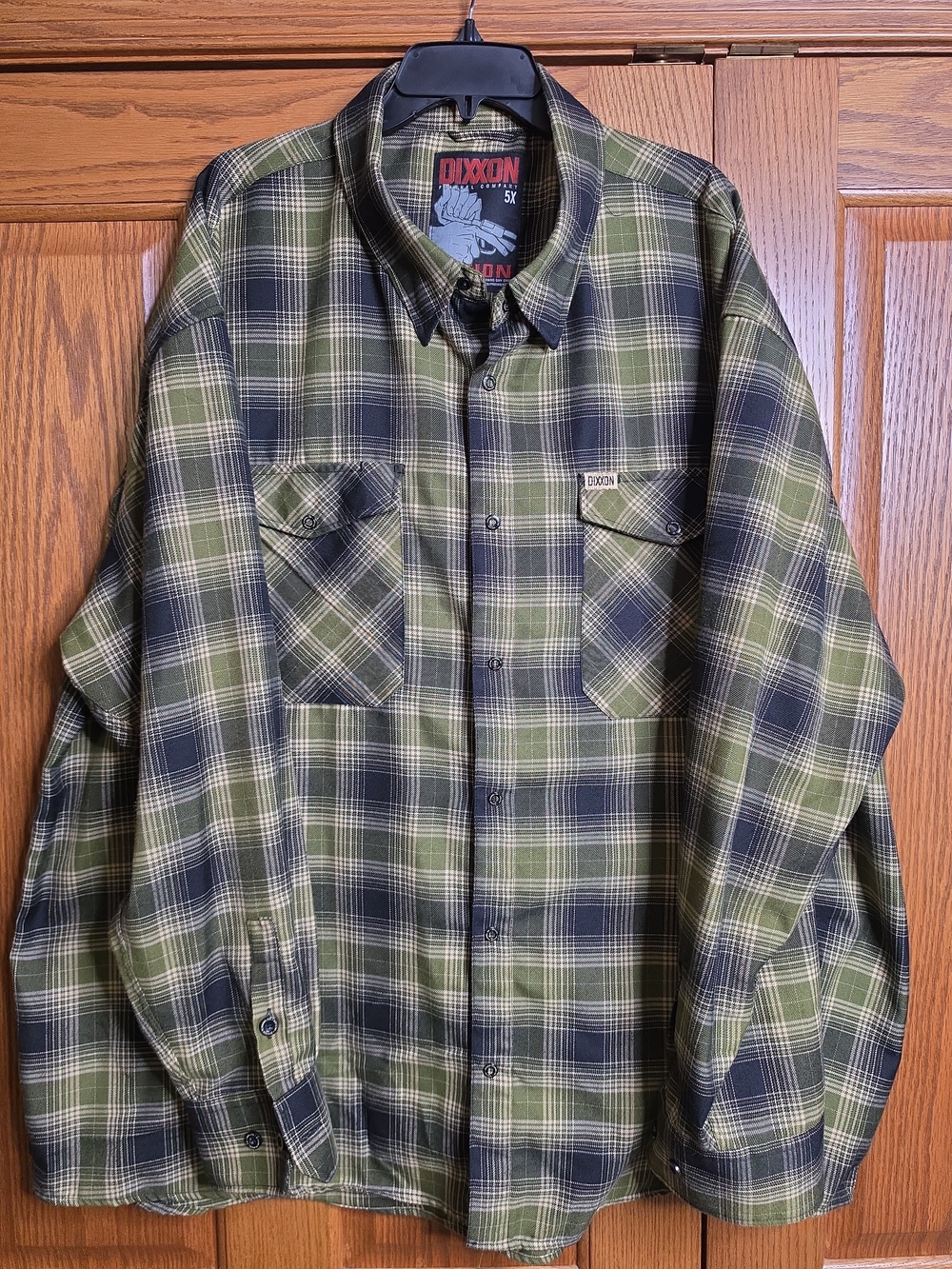 DIXXON Olive & Navy Plaid Long-Sleeve Button-Down Shirt